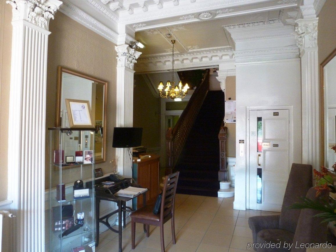Royal Overseas League Hotel Эдинбург Интерьер фото
